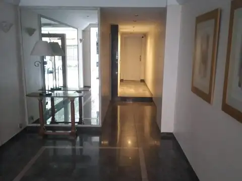 Av Mendoza 5400, Piso 5