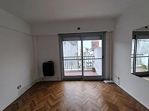 Av. Las Heras 3300, Piso 14