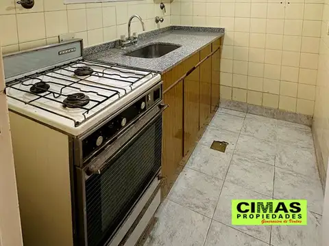 MONOAMBIENTE AMPLIO Y LUMINOSO *APTO PROFESIONAL*