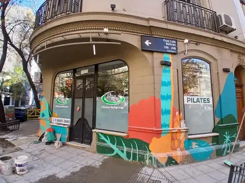 Oportunidad Local en Alquiler, magnífica esquina de Flores