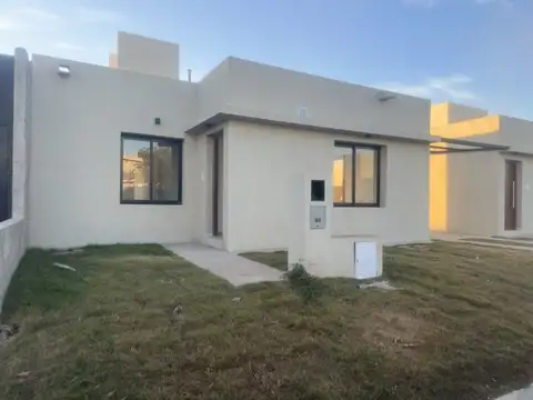 Vendo casa dúplex 2 dormitorios en docta, ideal familia, financiación