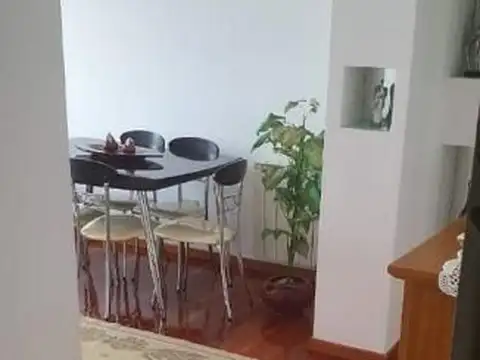 Departamento 4 ambientes con 2 baños