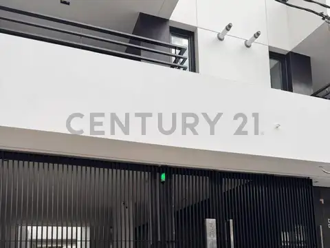 11 entre 38 y 39 300, Piso 0