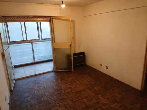 Balbastro 5000, Piso 8