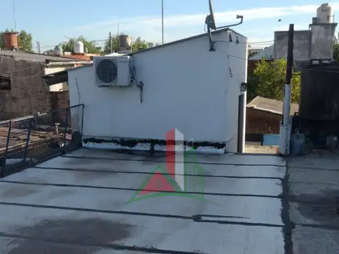 VENTA: LOCAL A LA CALLE CON ESPACIO AEREO - SAN MARTIN - EL LIBERTADOR