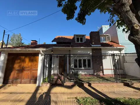 Casa en venta con dormitorio ppal en planta baja, en Olivos-Golf, Vicente López