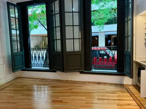 Juncal 1600, Piso PB