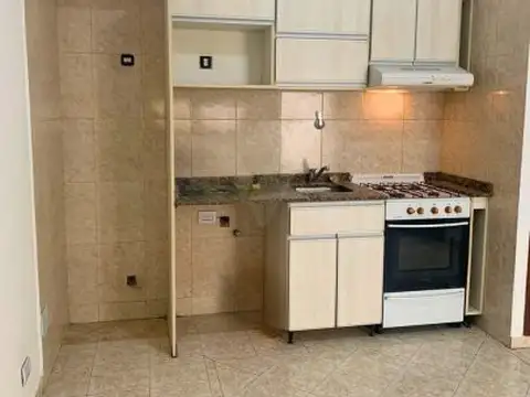Depto Tipo Casa en Alquiler en Quilmes, $ 550.000