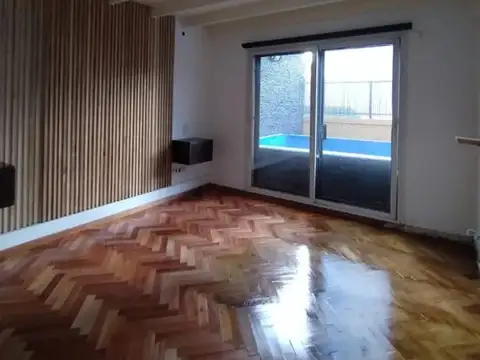 Casa 4 ambientes con 1 baño