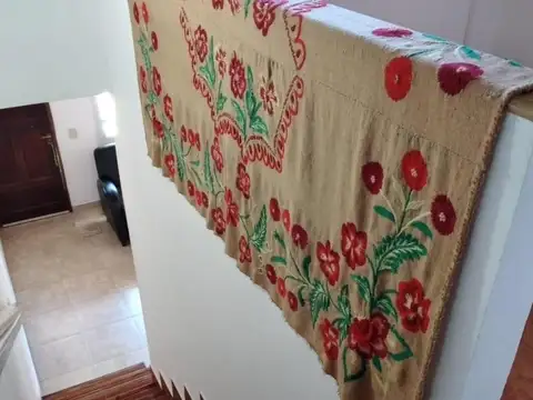 Depto Tipo Casa 4 ambientes con 2 baños