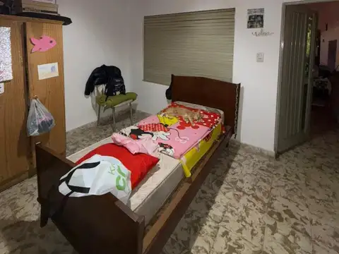 VENTA CASA 2 DORMITORIOS + LOCAL ZONA NORTE