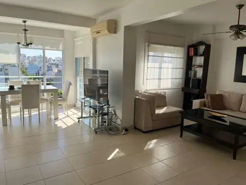 Departamento en Venta en Chacarita, USD 165.000
