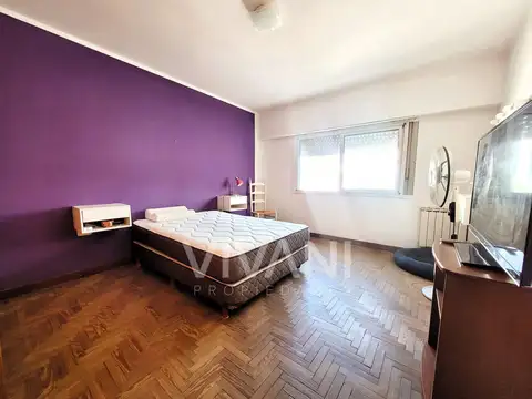 Casa 10 ambientes con 4 baños
