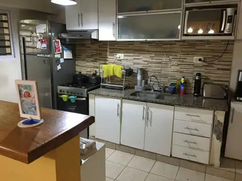 Depto Tipo Casa en Venta con 2 cocheras
