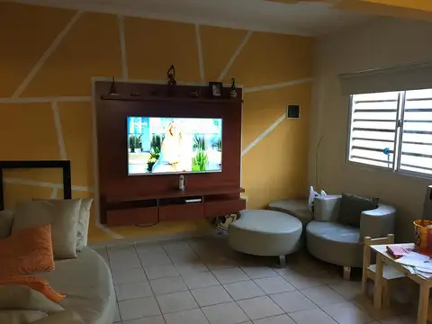 Depto Tipo Casa en Venta en La Plata, USD 95.000