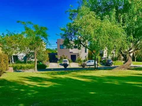 Terreno en Venta en Countries y Barrios Cerrados en Tigre, USD 93.000