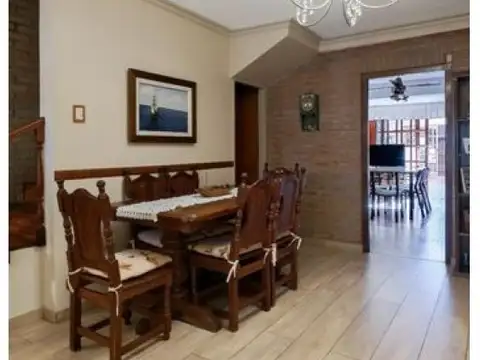 Depto Tipo Casa en Venta de 4 dormitorios