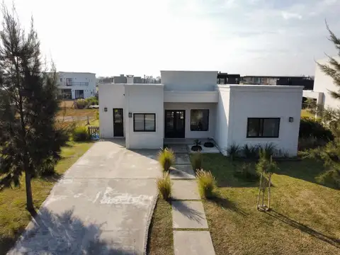 Casa en Venta 5 amb - El Naudir-Orientación Norte