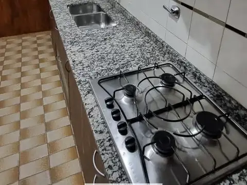 Departamento en Alquiler en República De La Sexta, $ 600.000