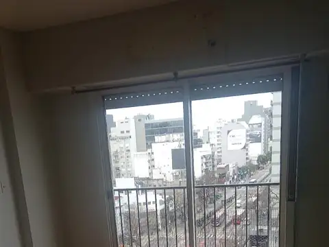 Besares 2300, Piso 9