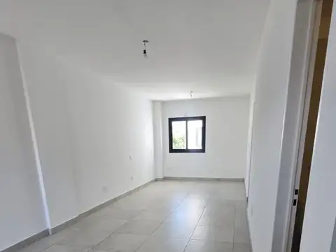 Departamento en Alquiler en Caseros, $ 530.000