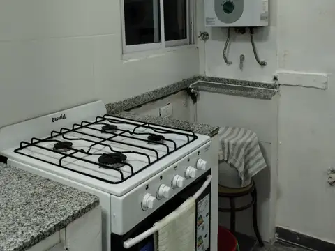 VENTA DEPTO 2 AMBIENTES, EXCELENTE ESTADO 