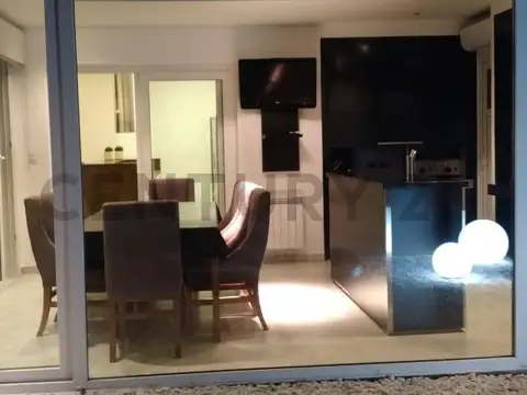 Casa en Alquiler en San Isidro Labrador, USD 3.000