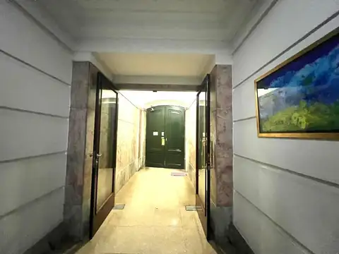 Av. Del Libertador 136