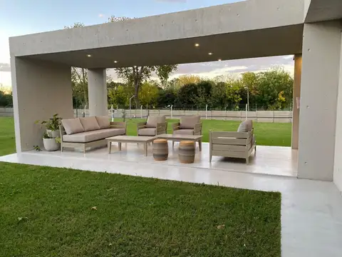 Casa en Venta en Greenville Polo & Resort, USD 500.000