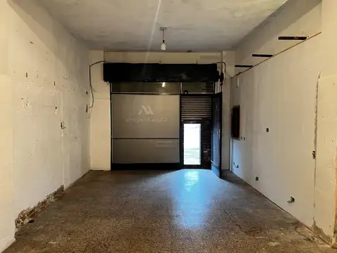 Local en Alquiler en Villa Adelina, $ 800.000