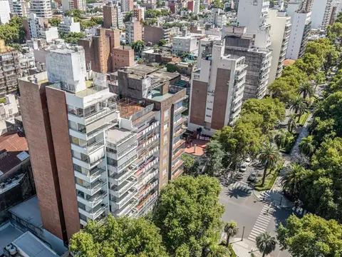 Bv OROÑO AL 600 VENTA DEPARTAMENTO 2 DORMITORIOS CON COCHERA EN ROSARIO