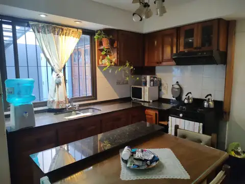 Depto Tipo Casa en Venta de 3 ambientes