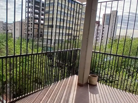 Departamento 5 ambientes con 3 baños