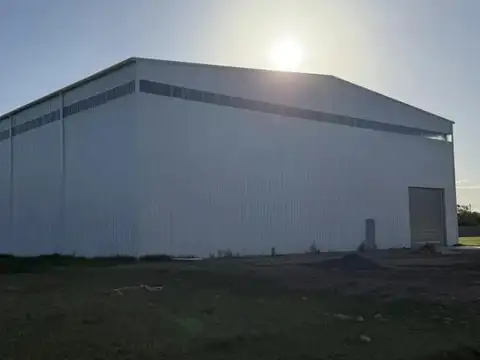 Impresionante Nave Industrial En Alquiler En Moreno
