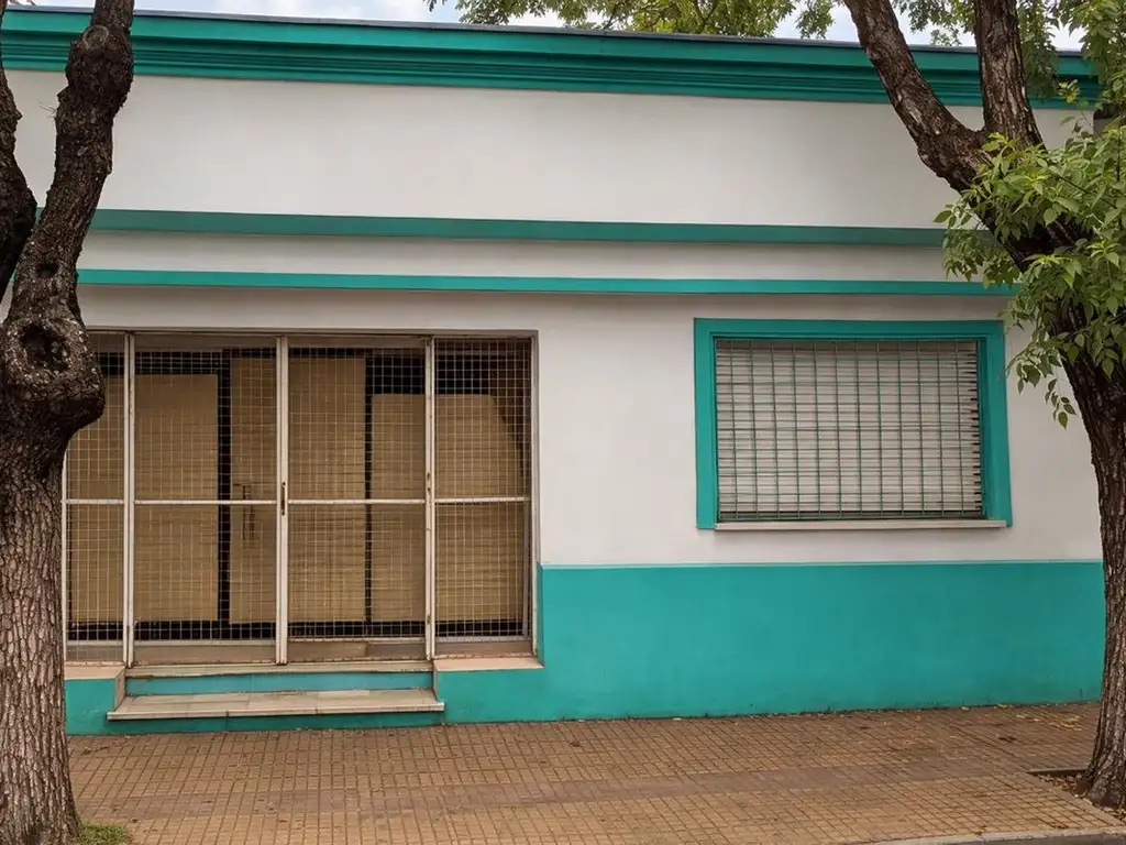 Hipólito Yrigoyen 800