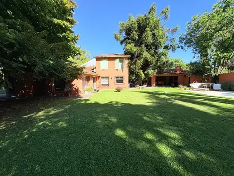 Beccar, lindísima Casa en alquiler, 5 dormitorios, jardín, pileta