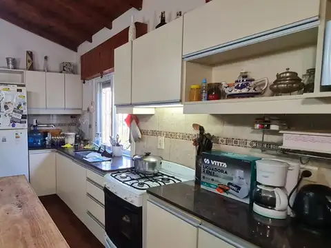 Casa 5 ambientes con 3 baños