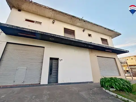 VENTA CASA LOTE PROPIO CON 4 LOCALES EN HURLINGHAM