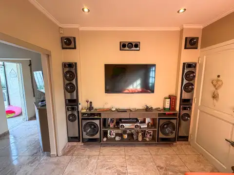Depto Tipo Casa 2 ambientes con 1 baño