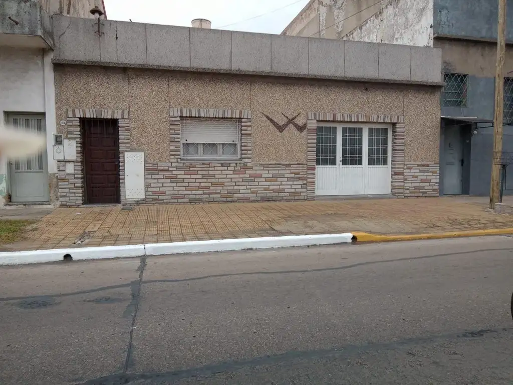 Matheu e/ Juan Domingo Perón y General Ocampo