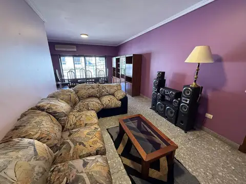 Avenida Belgrano al 3700