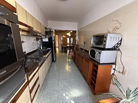 Avenida Belgrano al 3700