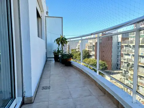 Avenida Directorio 1200