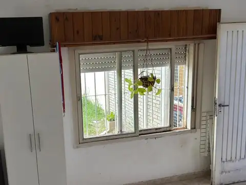 Casa y Local Comercial en venta en Tristan Suarez, Ezeiza.