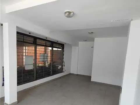 Local en Alquiler en Centro, $ 400.000