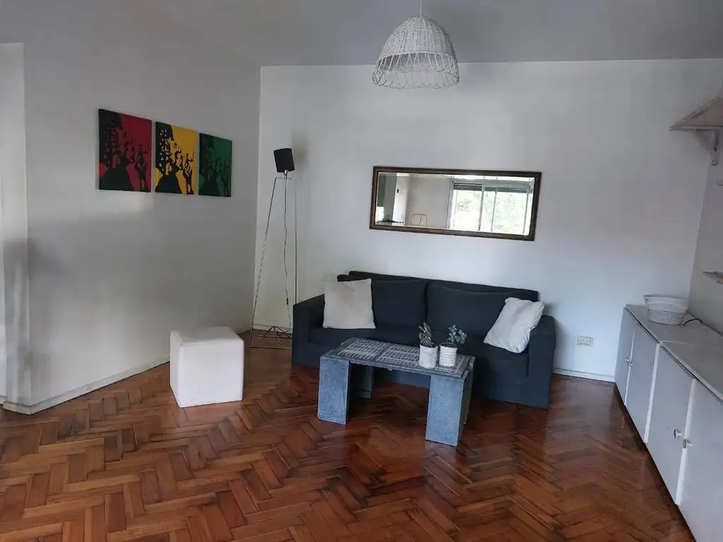 Fitz Roy 2400, Piso 8