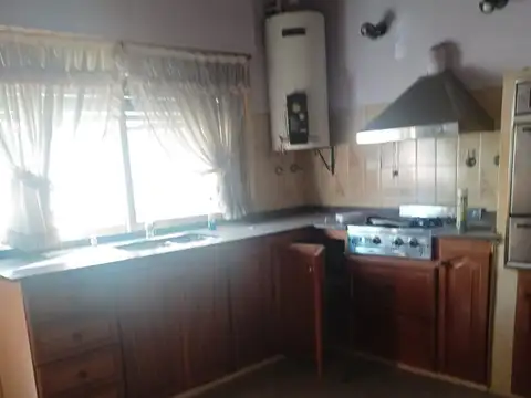 Depto Tipo Casa en Venta en Temperley, USD 52.000