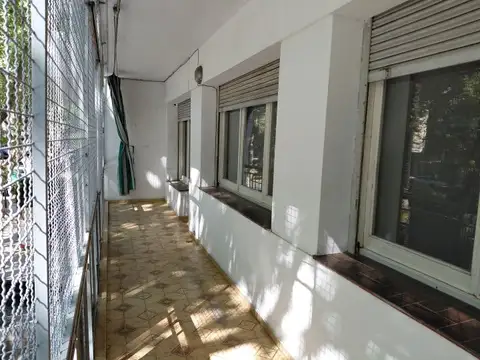 Departamento 5 ambientes con 1 baño