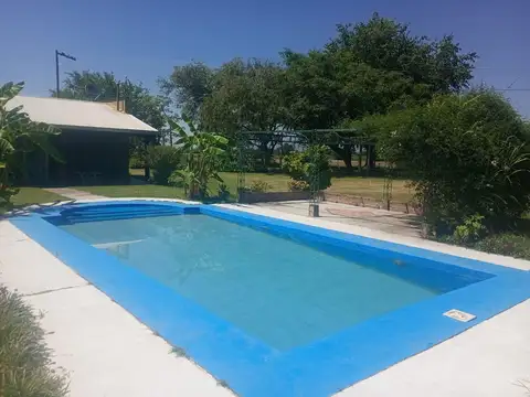 Casa 5 ambientes con 2 baños