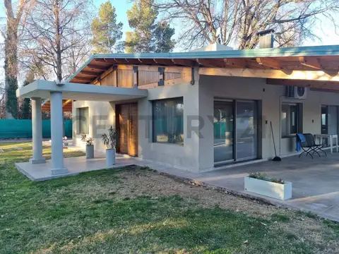 Patricias mendocinas 3200, Piso 0